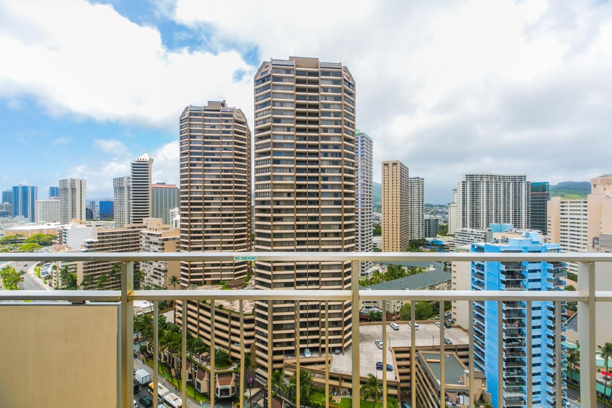 Ilikai Tower 2121 View 1br Apartment Honolulu